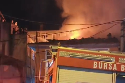 Bursa’da ahşap evde yangın: Mahallede korku dolu anlar