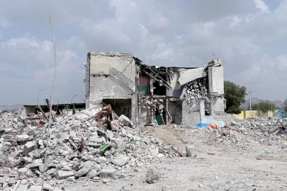 Çin, İran'da bombalanan ilkokulda hayatını kaybedenler için yardım yapacak