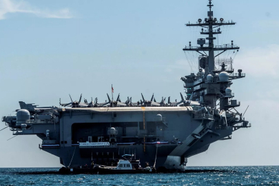 İran: ABD uçak gemisi hizmet dışı bırakıldı