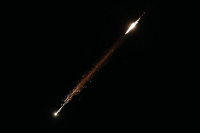 İsrail vuracağız dedi: Tahran'da miting alanında patlama!