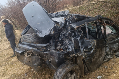 Mardin'de devrilen otomobilde 5 kişi yaralandı