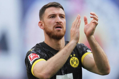 Salih Özcan Borussia Dortmund'a veda ediyor