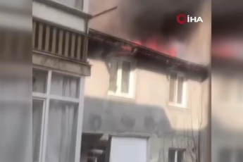 Bursa'da çatı yangını paniği!