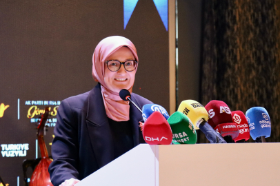 AK Parti Genel Başkan Yardımcısı Uygur, Bursa'da iftar programına katıldı