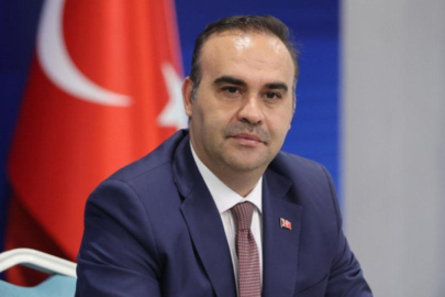 Bakan Kacır'dan Baykar ekibine kutlama