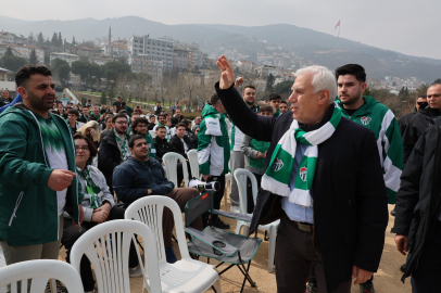 Bozbey, Bursaspor taraftarlarıyla şampiyonluk heyecanını paylaştı