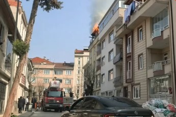 Bursa'da apartman terasında yangın paniği