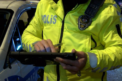 Kütahya'da 'dur' ihtarına uymayan motosiklet sürücüsüne 442 bin lira ceza