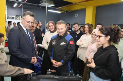 Alper Gezeravcı’dan BTÜ öğrencilerinin TEKNOFEST projelerine tam not