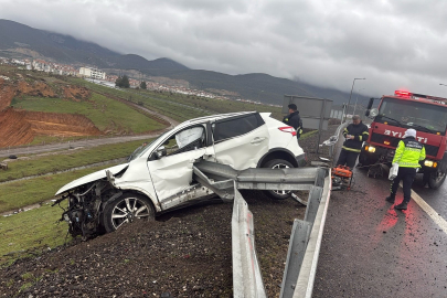 Gaziantep'te bariyer otomobile saplandı: 1 ölü, 2 yaralı