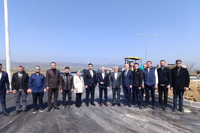 AK Parti heyeti Bursa Yenişehir'de yol çalışmalarını inceledi