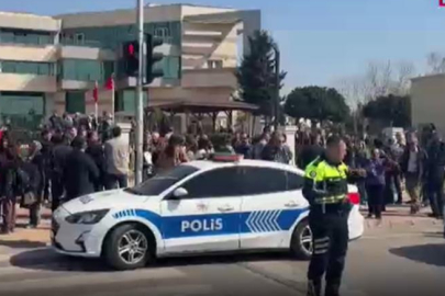 Kaymakamlık binasında panik! Silah sesleri duyuldu...