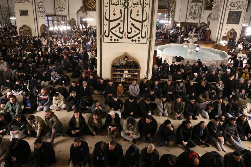 Bursa'da Kadir Gecesi dualarla idrak edildi