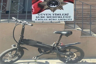 İstanbul Fatih'te kadının cep telefonunu çalan hırsız yakalandı