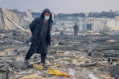 Pakistan Afganistan’ı vurdu! Yüzlerce can kaybı var! Saldırının hedefi...