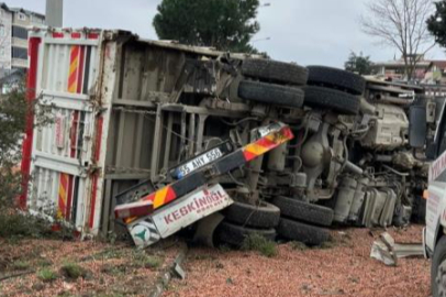 Samsun'da vakaya giden ambulans kaza yaptı: 1 ölü, 3 yaralı