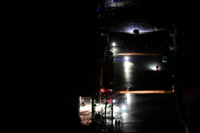 Trump elektriksiz kalan ülkeyi gözüne kestirdi! 'Canım ne isterse onu yaparım'