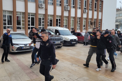 Aydın'da firari kuzenler adliyeye sevk edildi