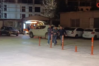 Bursa'da 15 yıl hapis cezası bulunan firari dolmuşta yakalandı