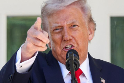 İngiliz basınından İran iddiası: Trump'ı savaşa o iki isim ikna etti