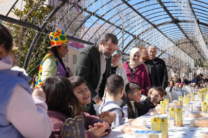 Bursa Gürsulu minikler tekne orucuyla iftar açtı