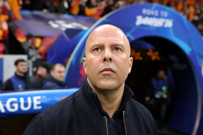 "Hoş değil" diyen Arne Slot'tan Galatasaray maçı sonrası flaş Osimhen itirafı