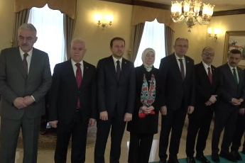 Bursa protokolü bayramlaşmak için bir araya geldi