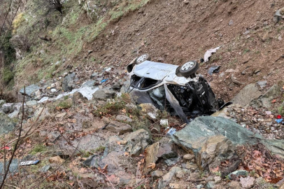 Osmaniye'de bayram namazı yolunda kaza: Araç dereye uçtu, 1 kişi hayatını kaybetti