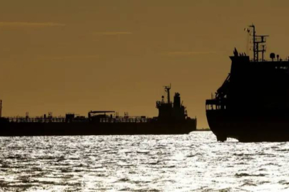 ABD İran'ın bazı petrol ürünlerine yaptırımları kaldırdı