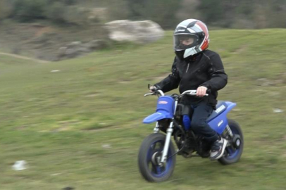 Bursa'da 2 yaşında bisiklete binince, hedefini büyüttü!