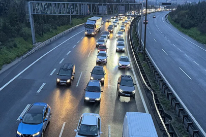 Yollarda bayram tatilinden dönüş yoğunluğu başladı
