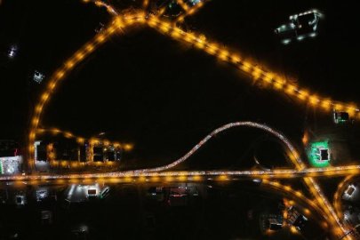 Araç kuyruğu 40 kilometreyi aştı! 43 ilin geçiş noktasında tatilcilerin dönüş yolculuğu...