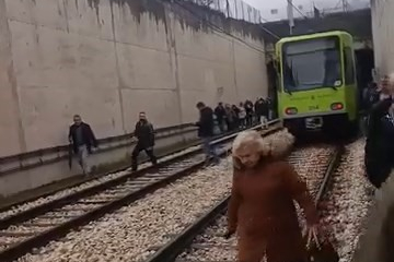 Bursa'da bayramın son günü BursaRay krizi! Seferler durduruldu, vatandaş isyan etti...