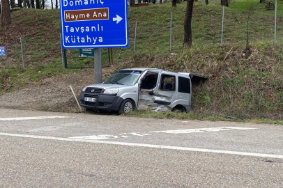 Bursa'da kamyonet ile hafif ticari araç çarpıştı: Çok sayıda yaralı var