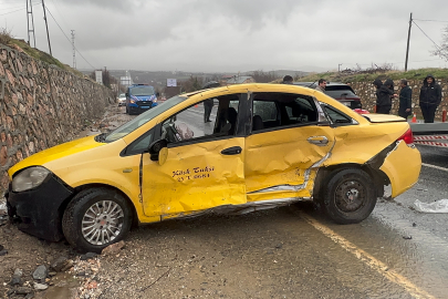 Elazığ'da trafik kazası: 2 yaralı