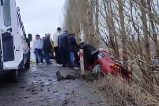 Erzurum'da otomobil, şarampole uçtu: 2 ölü, 5 yaralı