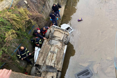 Giresun'da dereye devrilen hafif ticari araçtaki 3 kişi öldü, 2 kişi yaralandı