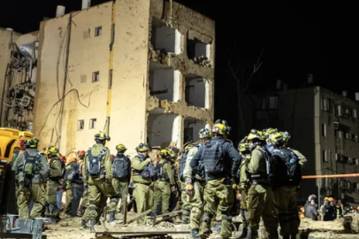 İran'ın başkenti Tahran'da patlamalar meydana geldi