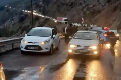 Mersin-Antalya kara yolundaki heyelan anı