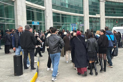 Vizesiz ve yakın diye akın ettiler: Uzun kuyruklar oluştu...