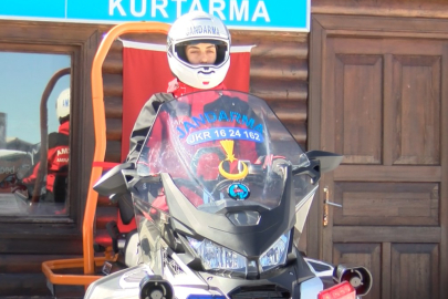 Bursa Uludağ’da bir ilk: JAK timine ilk kez kadın personel katıldı