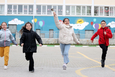 Ders zili çaldı: Öğrenciler ikinci döneme başladı