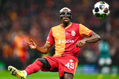 Osimhen şaşkına döndü: Niye 5 kadınla evleneyim?