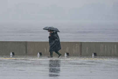 Yağışlı hava etkisini sürdürecek
