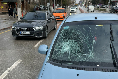 Malatya’da otomobil yayaya çarptı: 2 yaralı