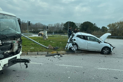 Manisa Akhisar’da OSB kavşağında trafik kazası: 1 yaralı