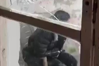 Adana'da "polisiz" diyerek eve giren şüpheliler anne ile oğlunu vurdu