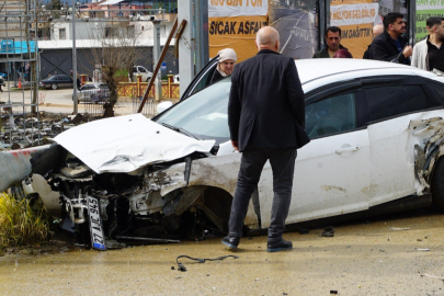 Gaziantep'te tır ile otomobil çarpıştı: 2 yaralı