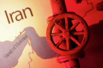 İran’dan Hürmüz mesajı: 'Tarafsız gemilere geçiş açık'