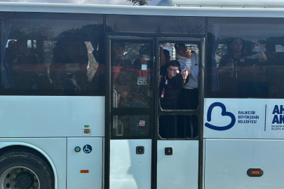 Uşak’ta Balıkesirspor taraftarlarını taşıyan otobüse taşlı saldırı